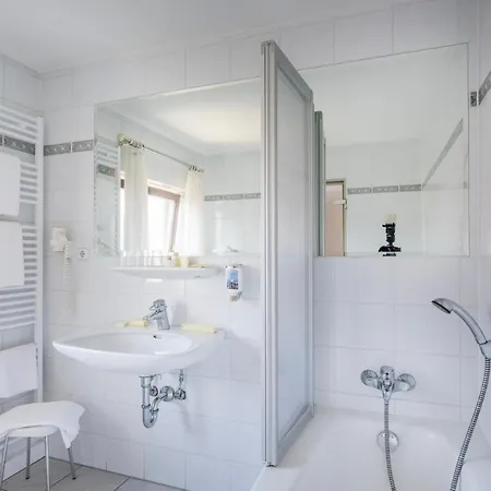 Neuwirt Hotel *