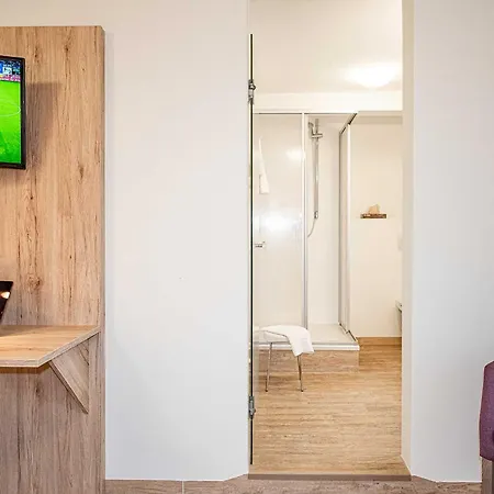 Neuwirt Hotel 3*